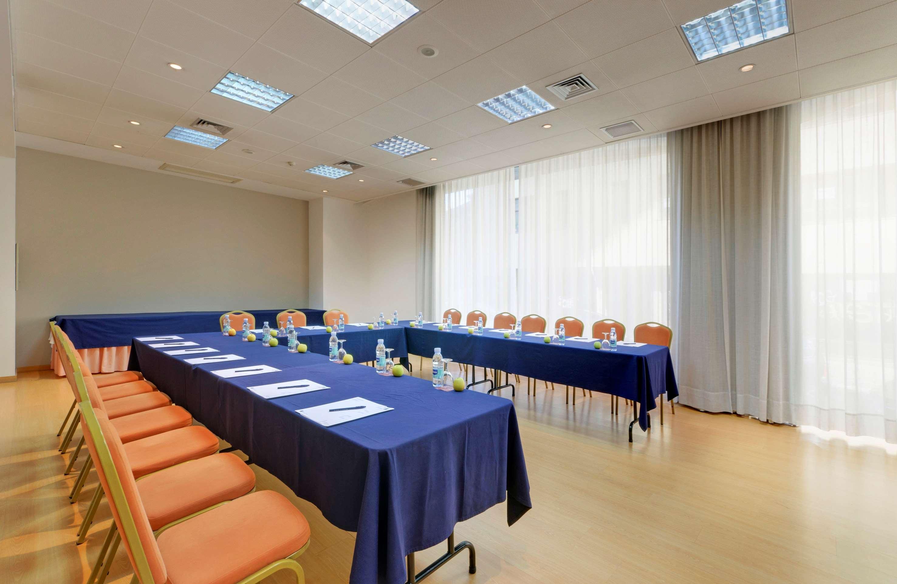 Tryp By Wyndham Porto Centro Hotel Üzleti fotó